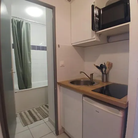 Mediterranean Cocoon Parking Loggia Washing Machine * نيم