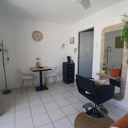 Mediterranean Cocoon Parking Loggia Washing Machine *